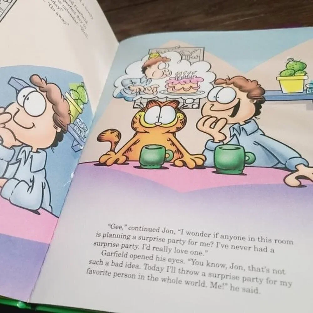 Lot of 2 Vintage Garfield Cartoon Books Endangered Odie Surprise Party